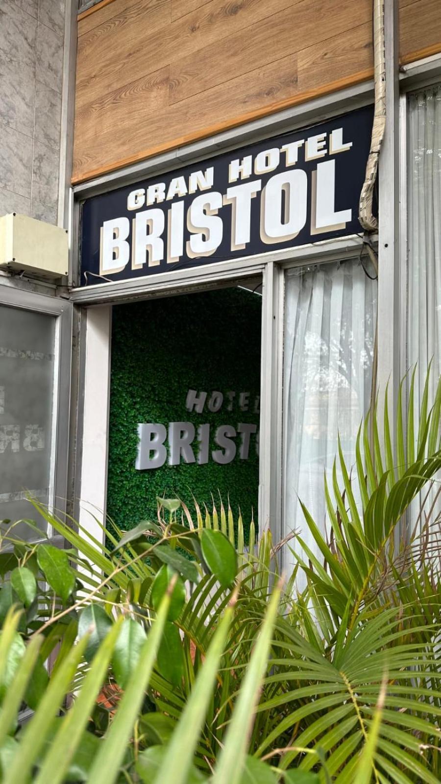 Hotel Bristol Κόρδοβα Εξωτερικό φωτογραφία